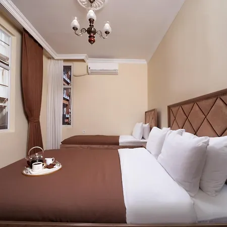 Taxim Hotel *
