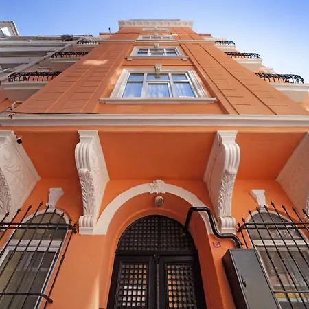 Hotel Taxim *